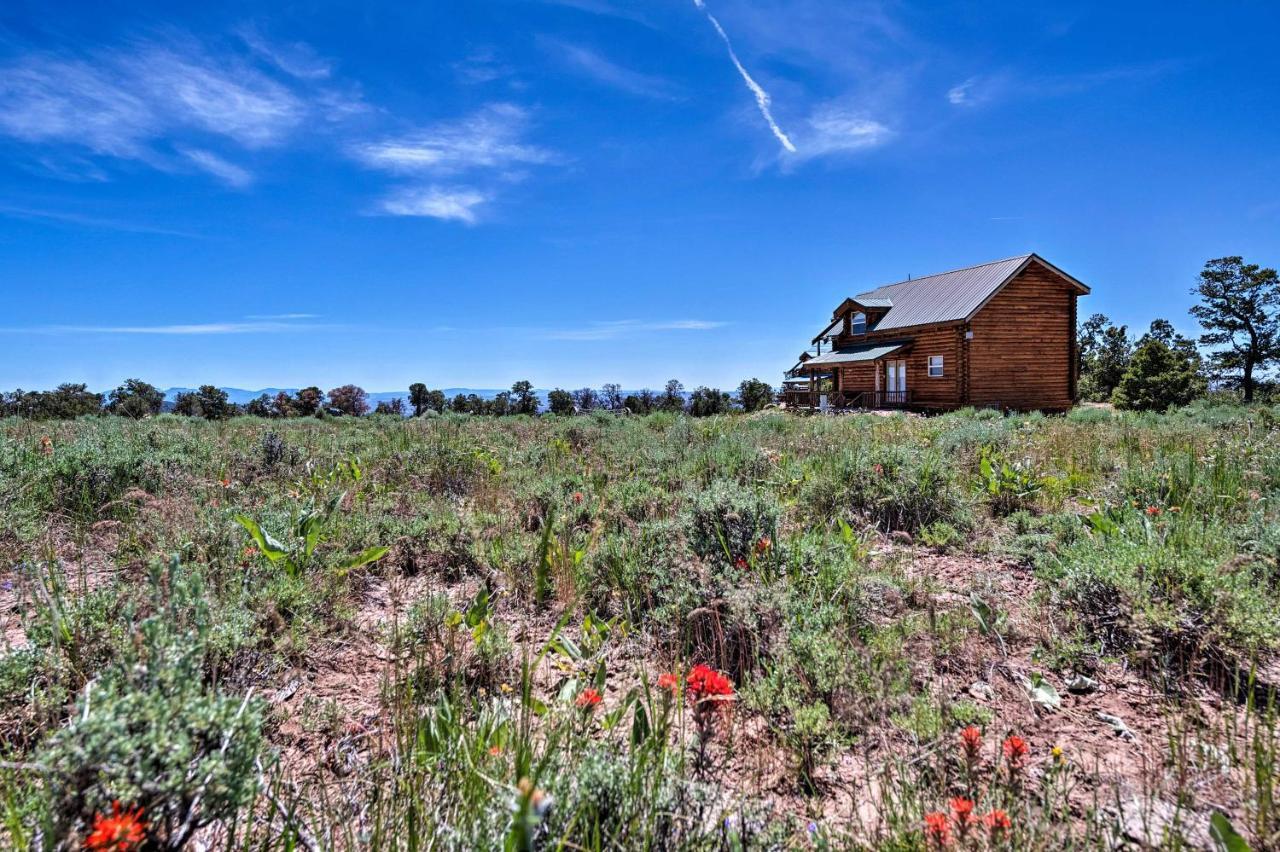 Cabin With Fire Pit, Views And Bbq 18 Mi To Moab! Exterior photo