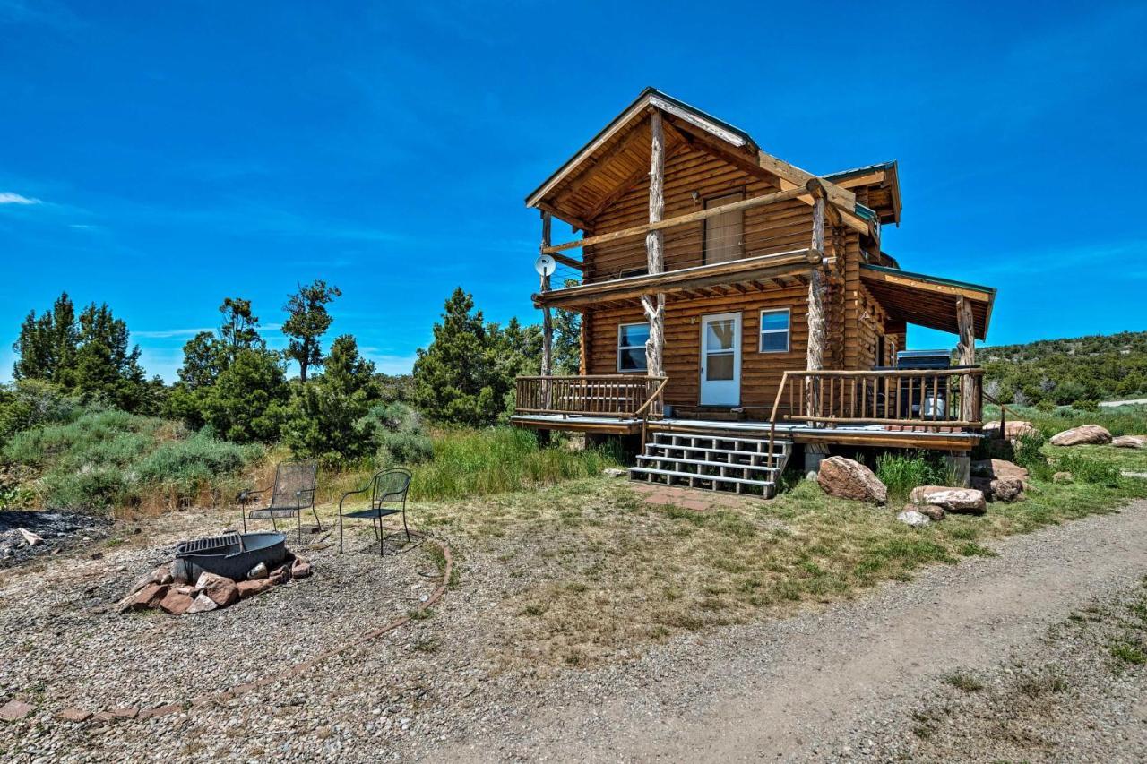 Cabin With Fire Pit, Views And Bbq 18 Mi To Moab! Exterior photo