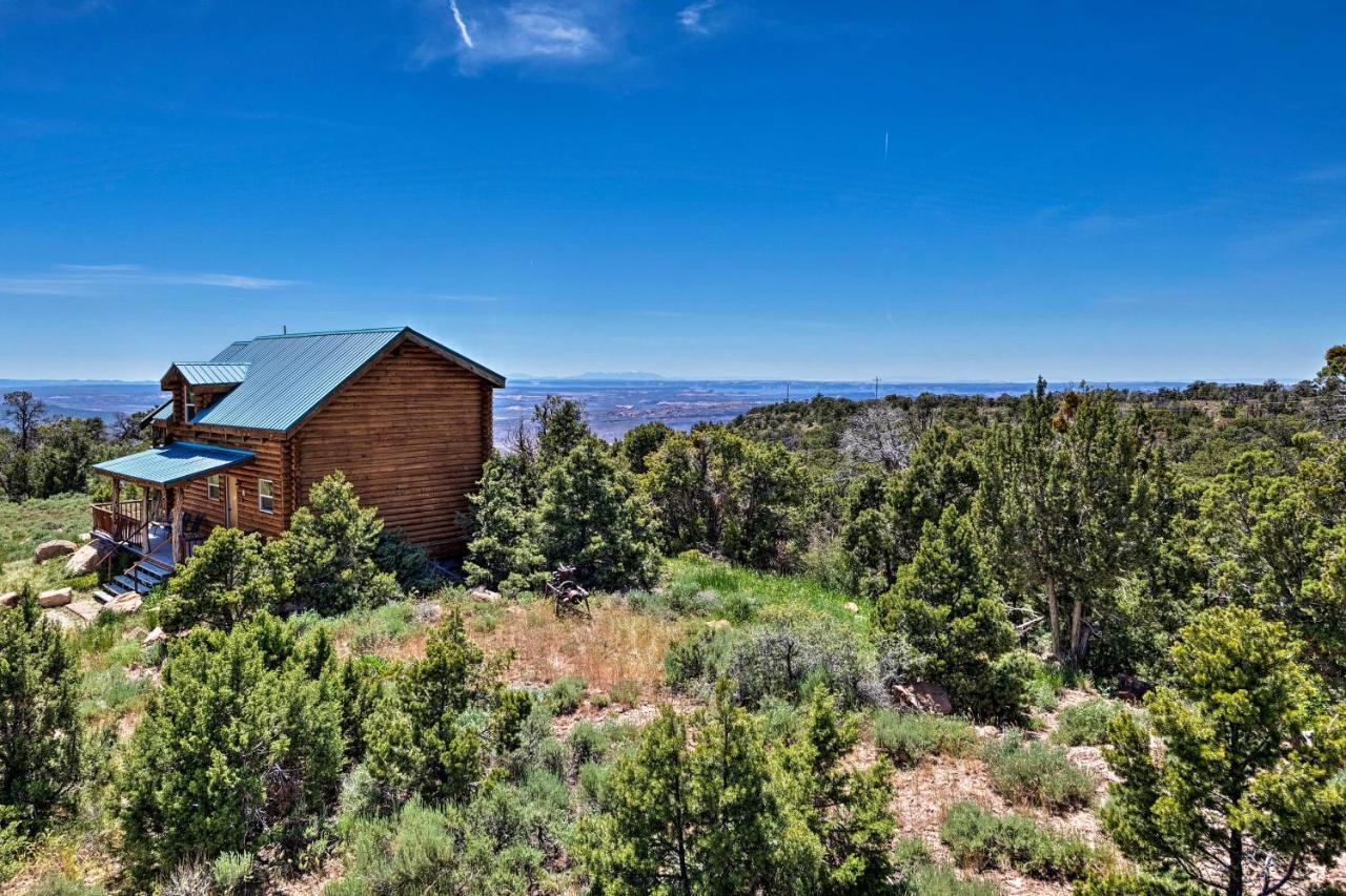 Cabin With Fire Pit, Views And Bbq 18 Mi To Moab! Exterior photo