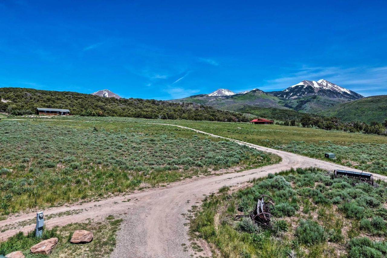 Cabin With Fire Pit, Views And Bbq 18 Mi To Moab! Exterior photo
